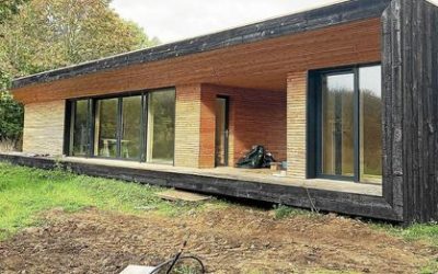 À Fouesnant, présentation d’une maison en paille dans le cadre des Journées internationales de l’architecture