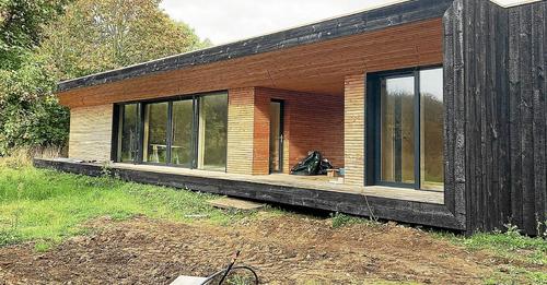 À Fouesnant, présentation d’une maison en paille dans le cadre des Journées internationales de l’architecture